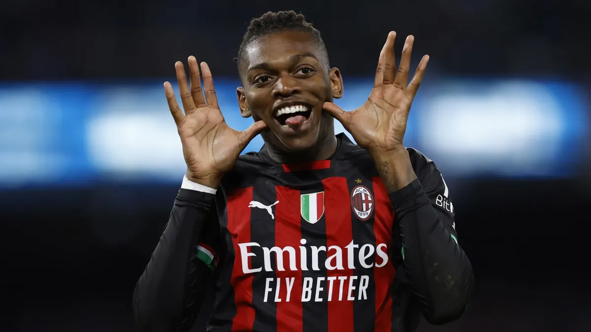 Rafael Leao bilmecesi: Fenerbahçe ve Galatasaray peşinde!
