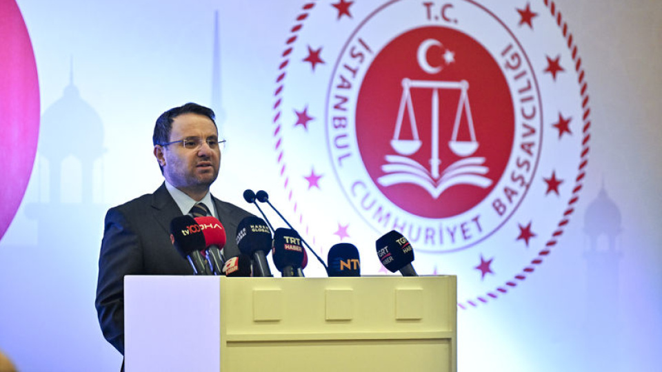 Akın Gürlek'ten 3 isme tebrik mesajı