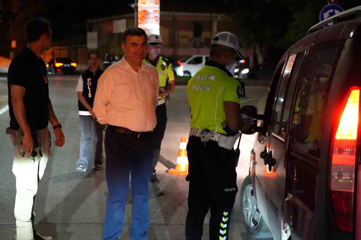 Edirne'de şok uygulama: 17 araca 560 bin liranın üzerinde ceza