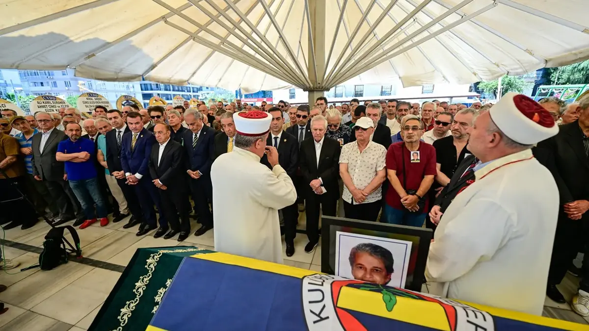 Fenerbahçe'nin eski yöneticisi Derviş Köksal Özbek, son yolculuğuna uğurlandı