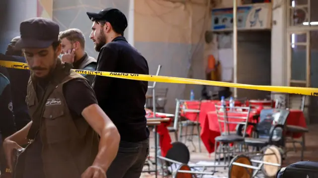 Şam'daki bir kafede meydana gelen bombalı saldırıda dokuz kişi öldü