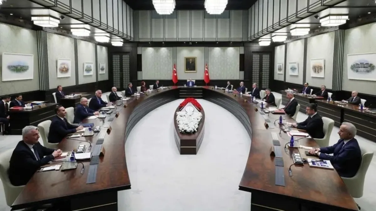 SON DAKİKA | Başkan Erdoğan Kabine’ye liderlik edecek! Tarihi NATO Zirvesi sonrası Külliye’de kritik toplantı