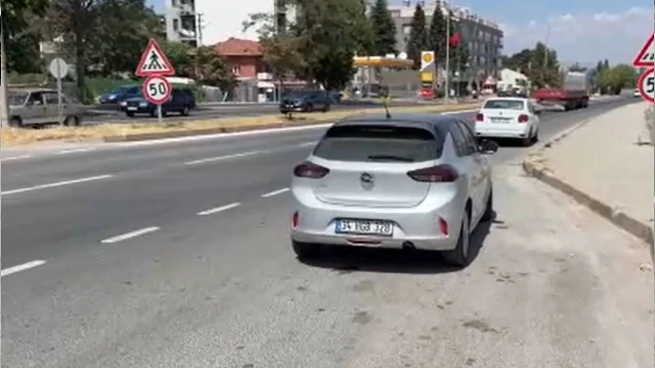 Eskişehir’de kaza sonrası ortalık karıştı: Polis ekiplerine zorluk çıkaran şahsa işlem