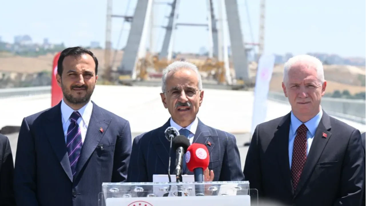 Bakan Uraloğlu duyurdu: Başakşehir-Nakkaş hattında sona doğru