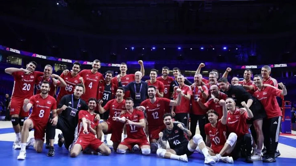 Türkiye - Ukrayna Voleybol Maçı Ne Zaman, Saat Kaçta, Hangi Kanalda? Filenin Efeleri Ukrayna Maçı Şifreli mi Şifresiz mi?