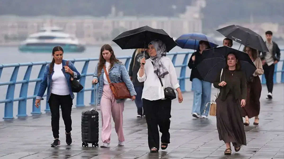 Gök gürültülü sağanak yağışlar 60 ilde etkili olacak! Meteoroloji ani sel, su baskını, yıldırım, yerel dolu yağışı ve heyelana karşı uyardı