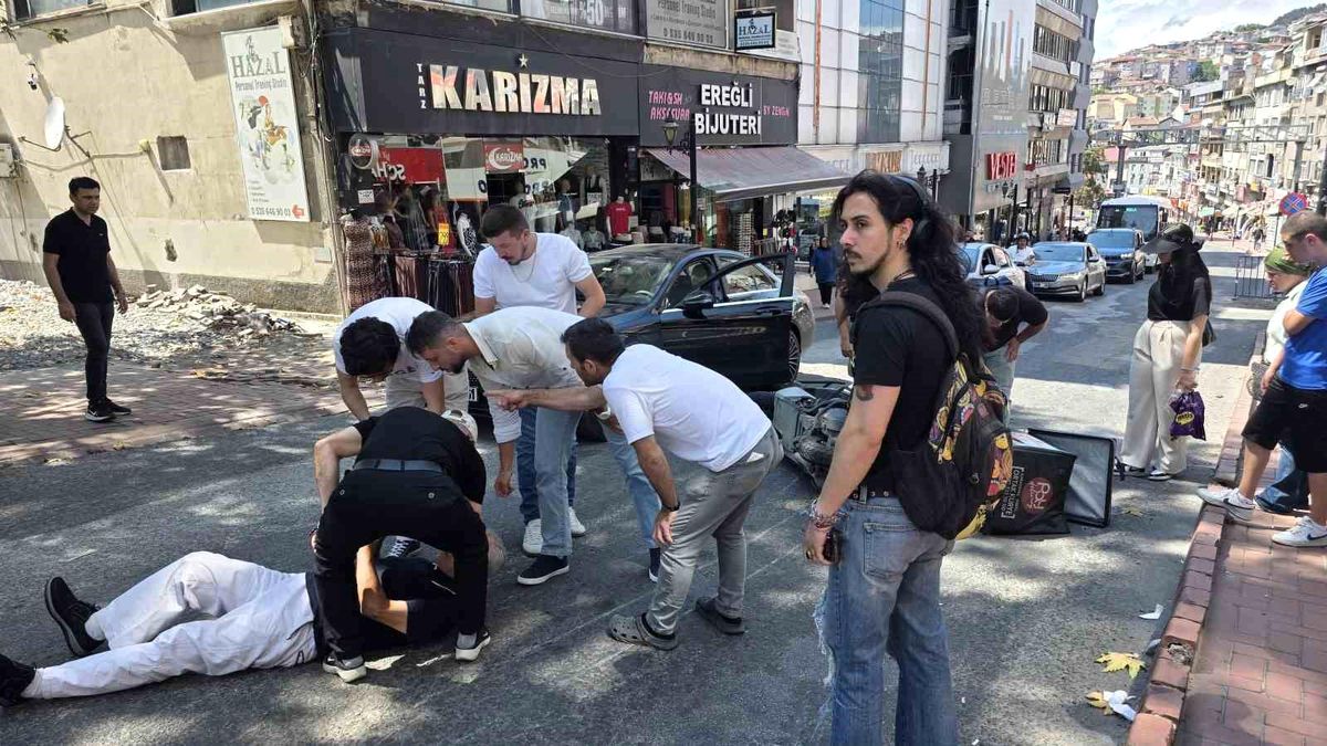 Ereğli'de motosikletin çarptığı yaya yaralandı
