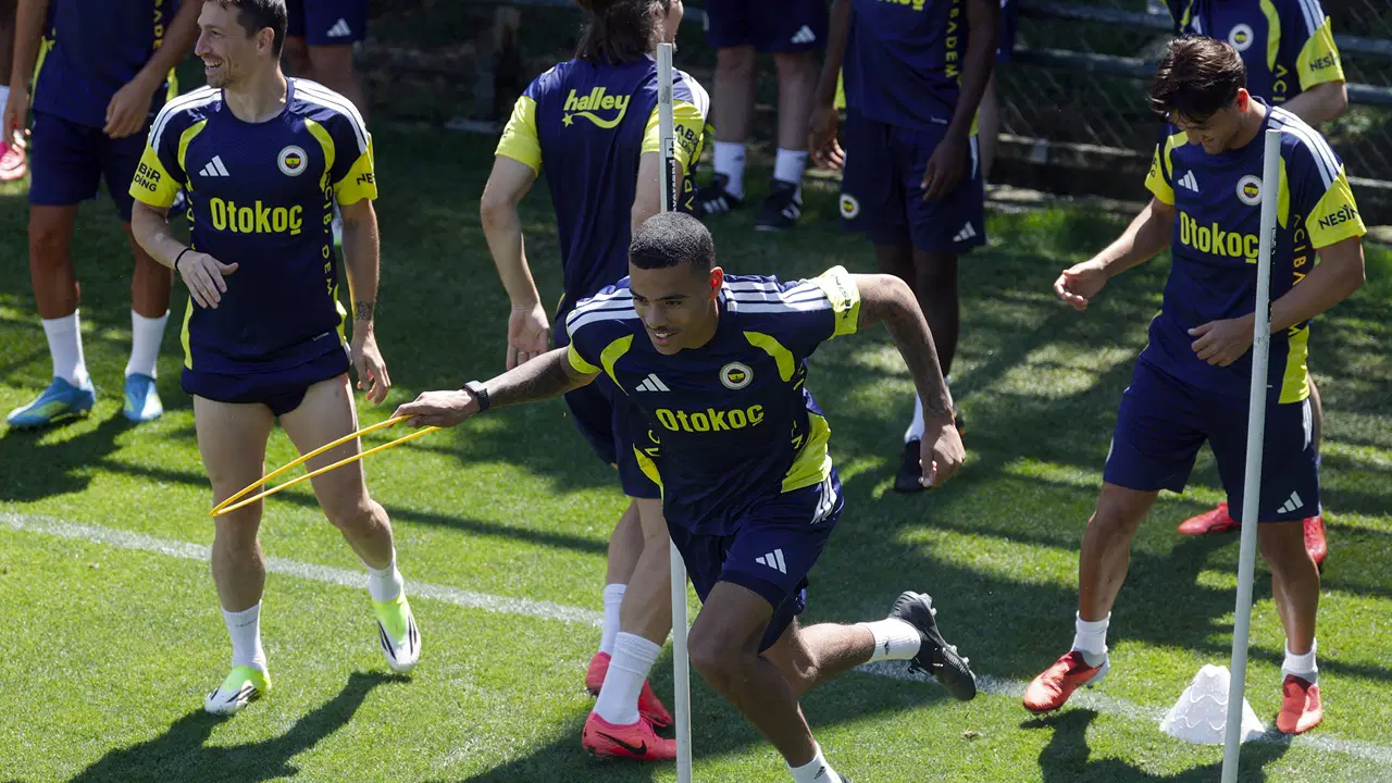 Mason Greenwood, Fenerbahçe ile ilk idmanına çıktı