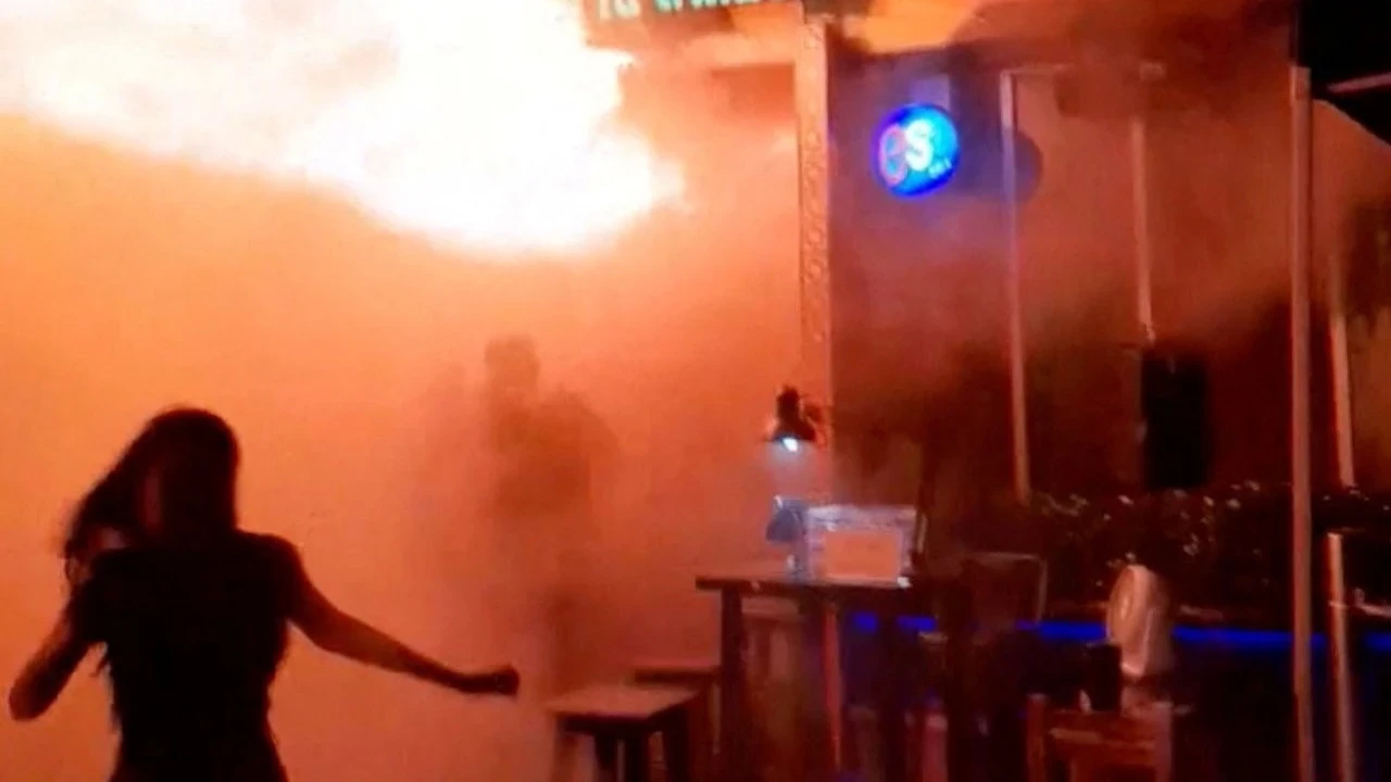 Bar yangınında ölü sayısı 30'a çıktı