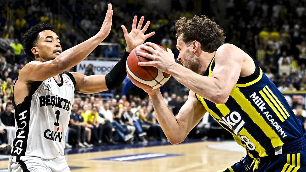 Beşiktaş GAİN, Fenerbahçe Beko'dan saha avantajını aldı