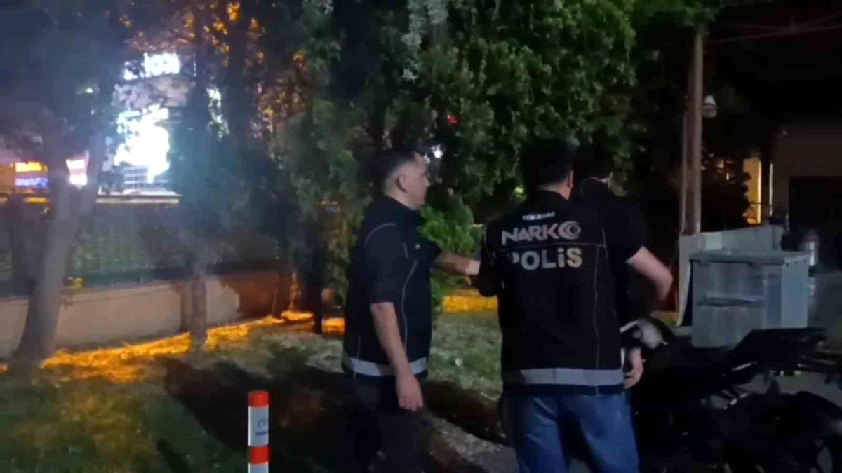 Tekirdağ'da pes dedirten yöntem: Uyuşturucuyu ekmek arasında servis etmişler