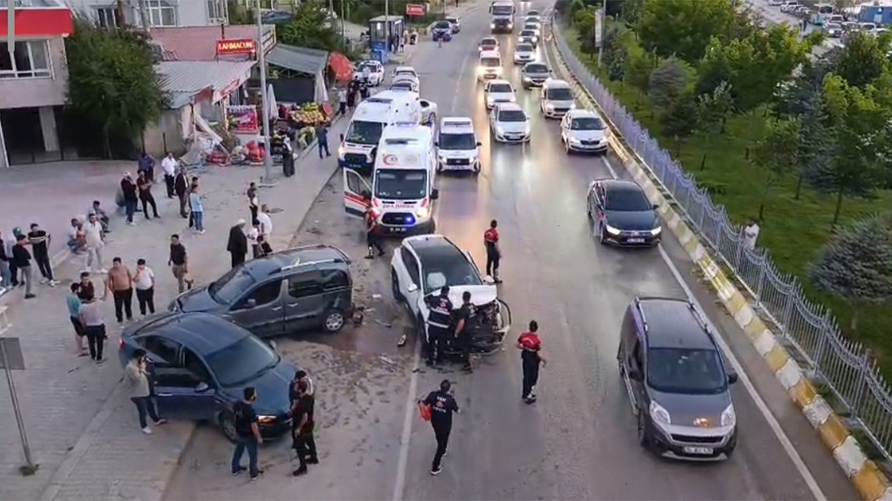 Van'da zincirleme kaza! İnceleme başlatıldı