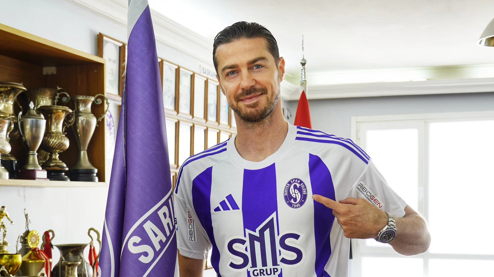 37 yaşındaki İbrahim Sehic, Sarıyer'e imza attı