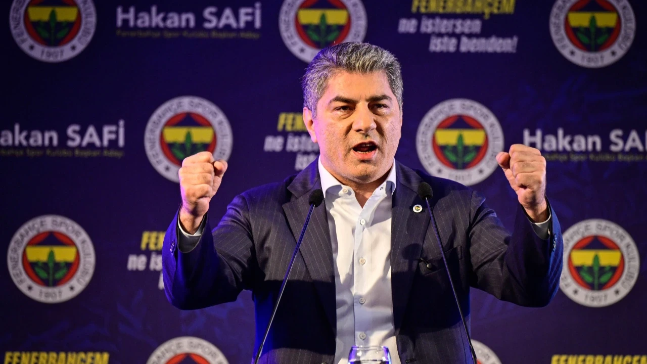 Fenerbahçe Başkan Adayı Hakan Safi genel kurulda konuşuyor! 3 transferi resmen açıkladı!