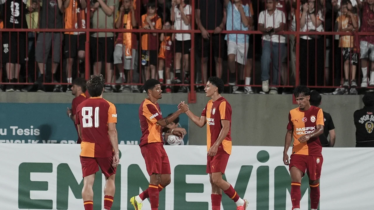 Galatasaray'ın 35 Kişilik Avusturya Kamp Kadrosu Belli Oldu