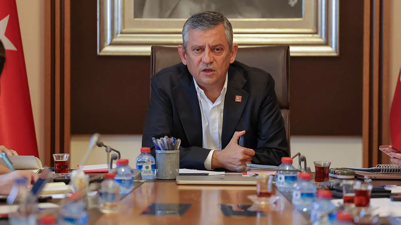 Özgür Özel'den TBMM'de MYK toplantısı