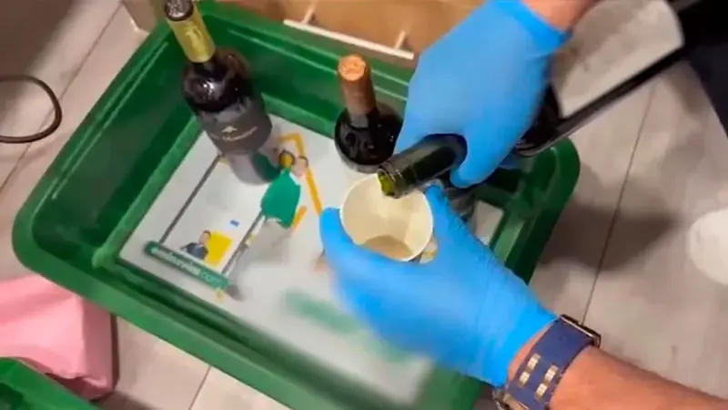 Düsseldorf’tan getirilen şarap şişelerinde 10 kilogram uyuşturucu bulundu; 2 şüpheli tutuklandı