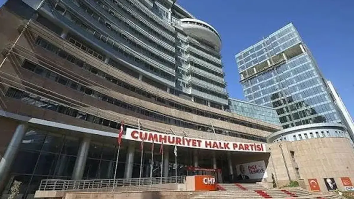 CHP MYK'sından kritik karar: 4 il teşkilatı feshedildi, 5 ile yeni atama yapıldı