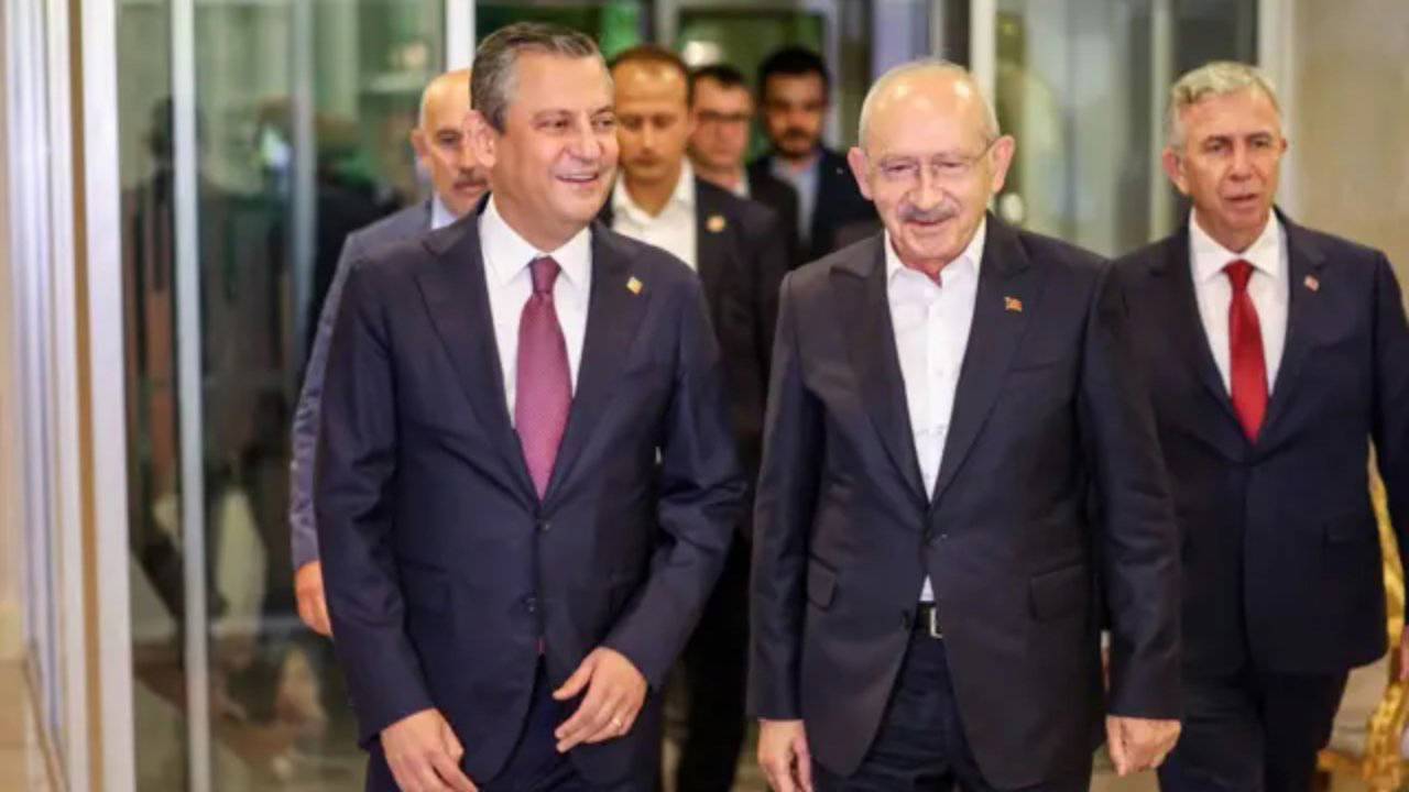 Erdoğan'ın masasındaki anket ortaya çıktı: Özel ve Kılıçdaroğlu arasındaki fark dikkat çekti