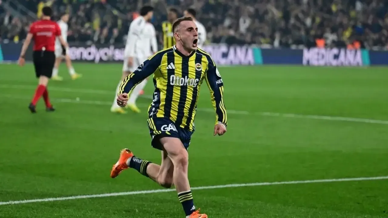 Kerem Aktürkoğlu, Fenerbahçe’de kalacak mı? Kararını verdi