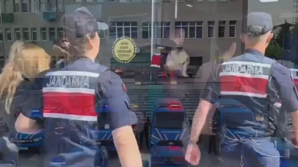 2 milyar liralık hesap hareketliliği! Jandarma 73 şüpheliyi yakaladı