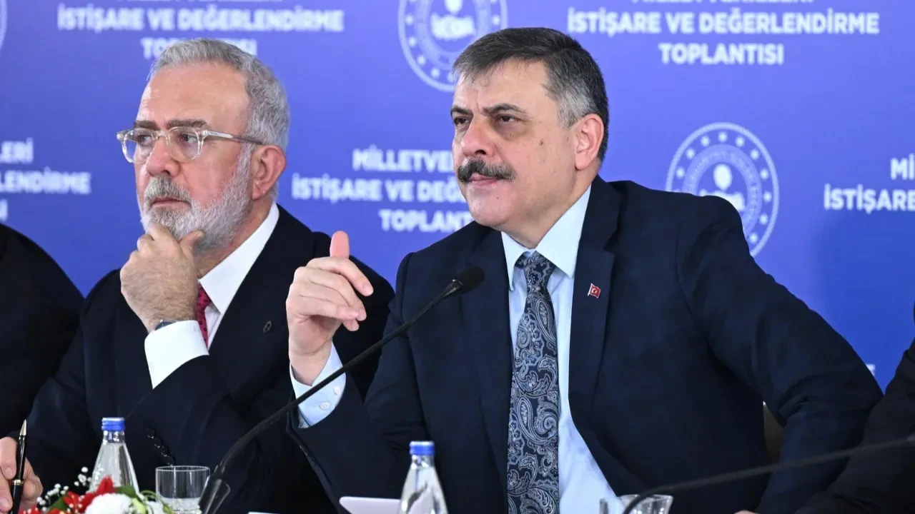 Bakan Çiftçi'den sert sözler: Ahbap çavuş rezaleti resmi kurumların güvenilirliğini ortaya koydu