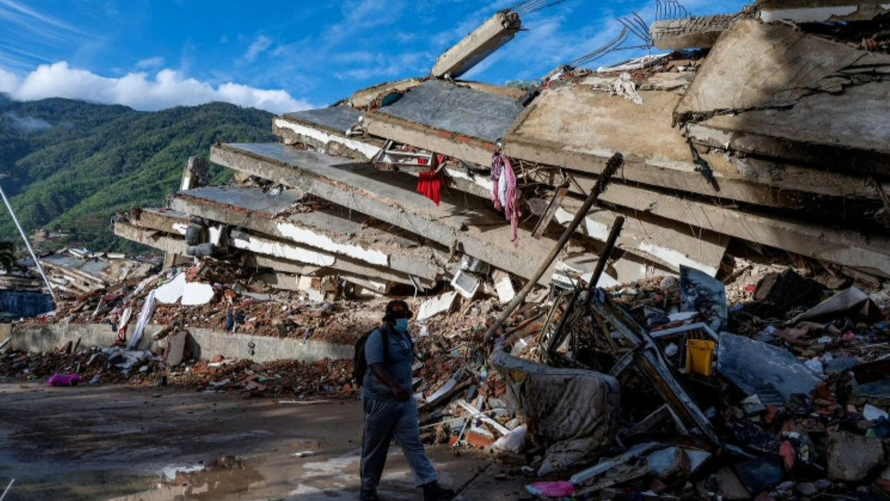 Türkiye'den gönderilen 30 tonluk insani yardım malzemesi Venezuela'ya ulaştı