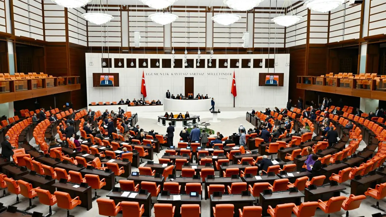 AK Parti eğitim için kollarını sıvadı! 'Öğrenci affı' TBMM gündemine gelecek