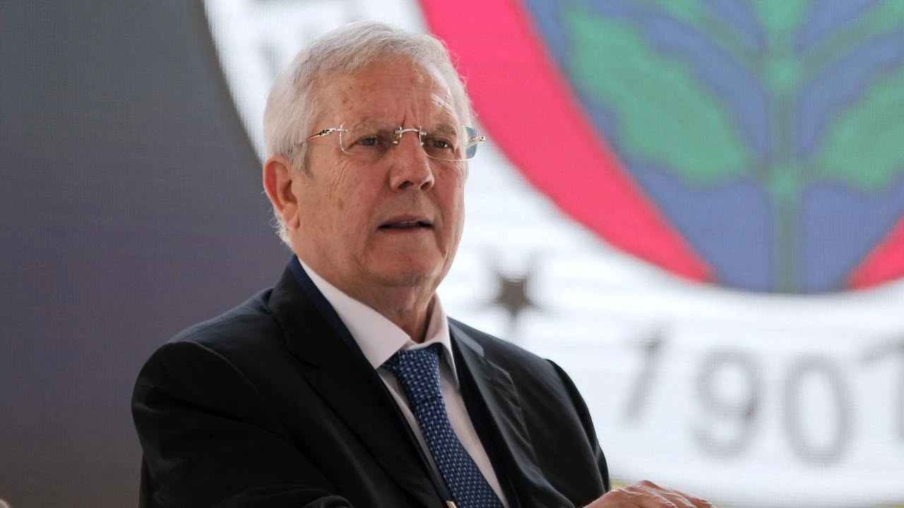 Aziz Yıldırım’dan kongre üyelerine kritik çağrı: “Bana bir yıl verin, Fenerbahçe’yi ayağa kaldırayım”