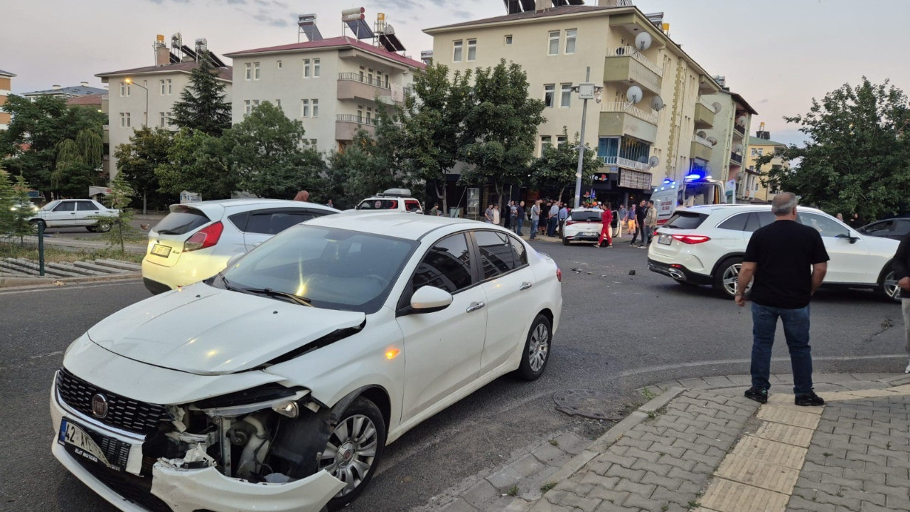 Bingöl'de trafik kazası! 2 kişi yaralandı