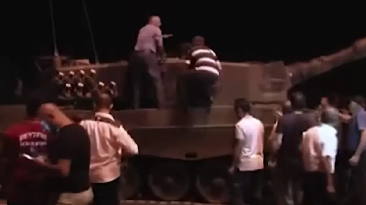AK Parti'den 15 Temmuz paylaşımı: "Bu vatan asım şuuruna erenlerindir"