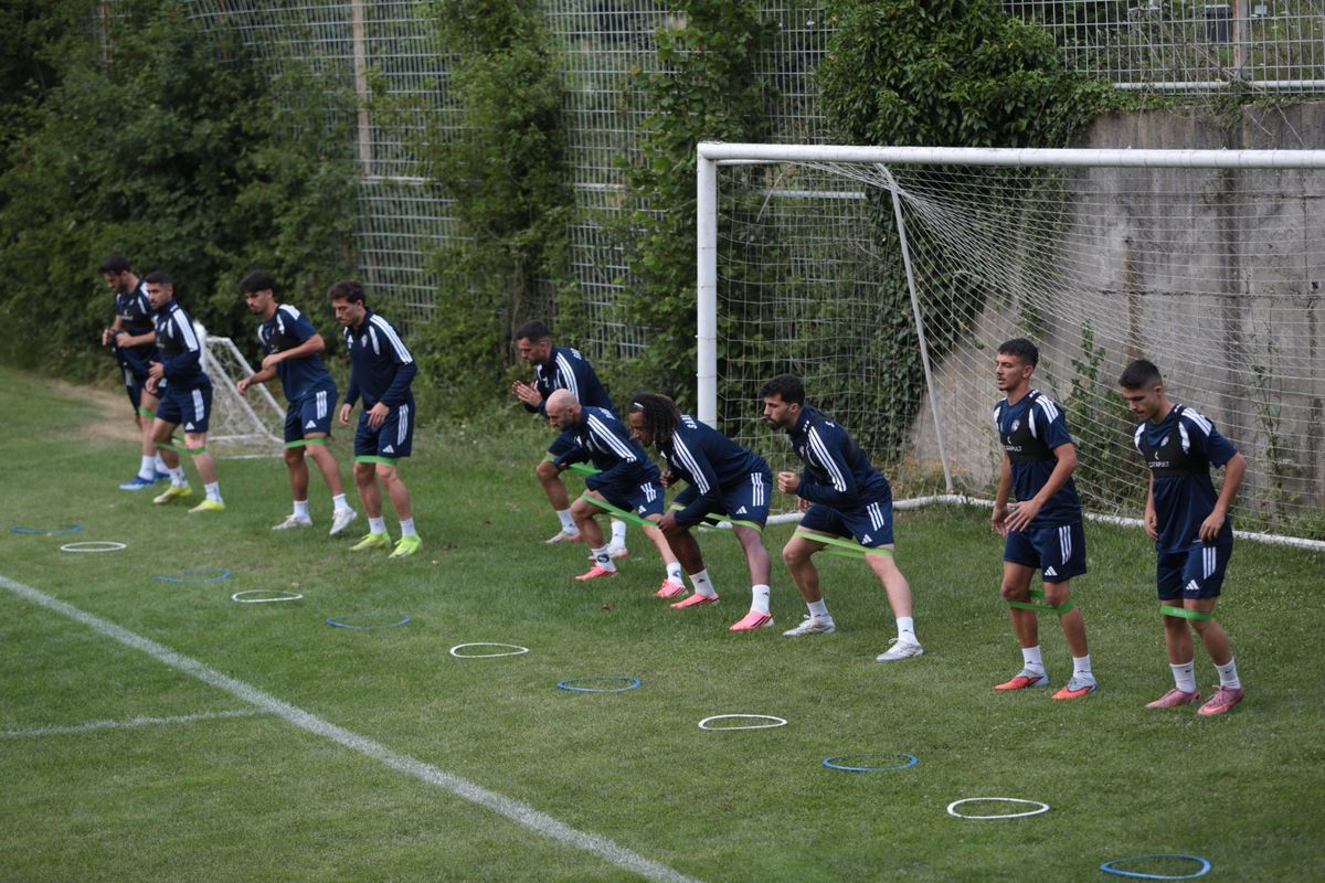Sarıyerspor Bolu'da kampa girdi