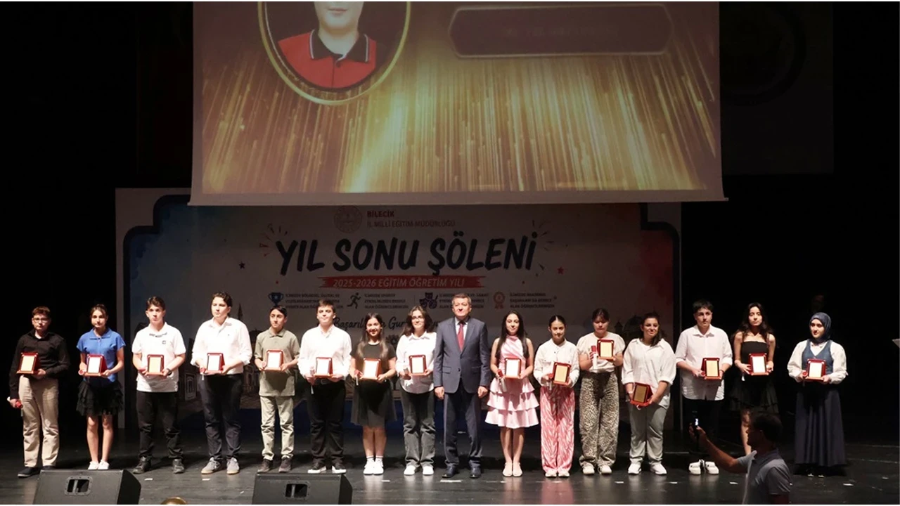2025-2026 Eğitim Öğretim Yılı Eğitim Başarı Ödülleri sahiplerini buldu