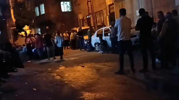 Tartıştığı oğlunu bıçakla öldürdü