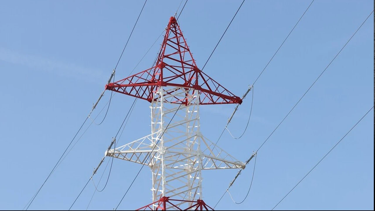 Elektrik üretimi tüketimi aştı: Zirve saat 15.00’te görüldü