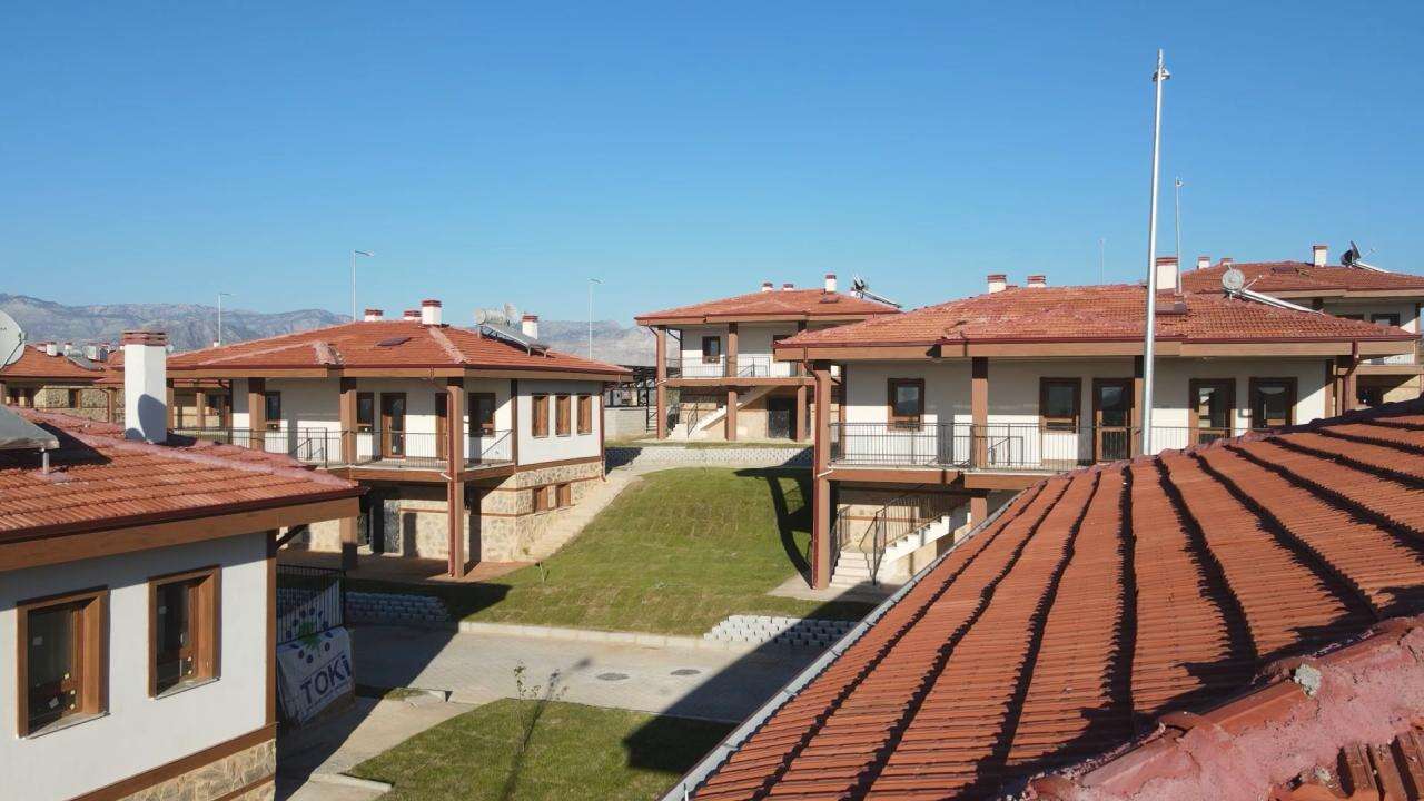 Bakan Murat Kurum'dan Manavgat mesajı: 'Yangının yaralarını birlikte sardık'
