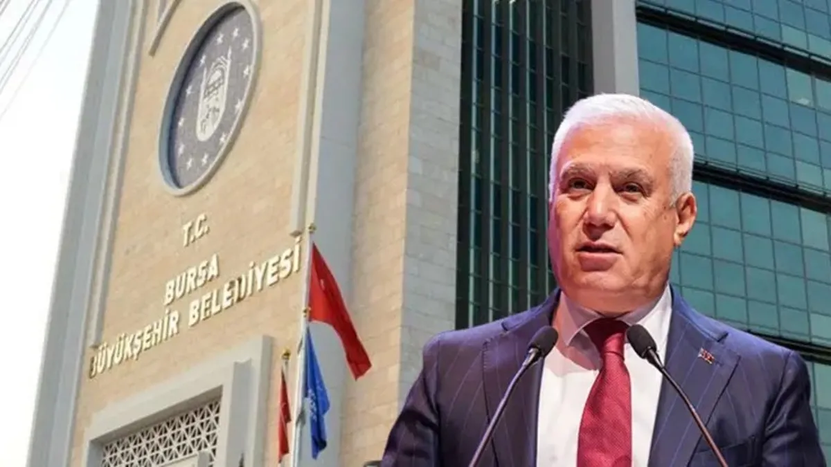 Bursa Büyükşehir Belediye Başkanlığı görevinden uzaklaştırılan CHP'li Mustafa Bozbey hakim karşısında
