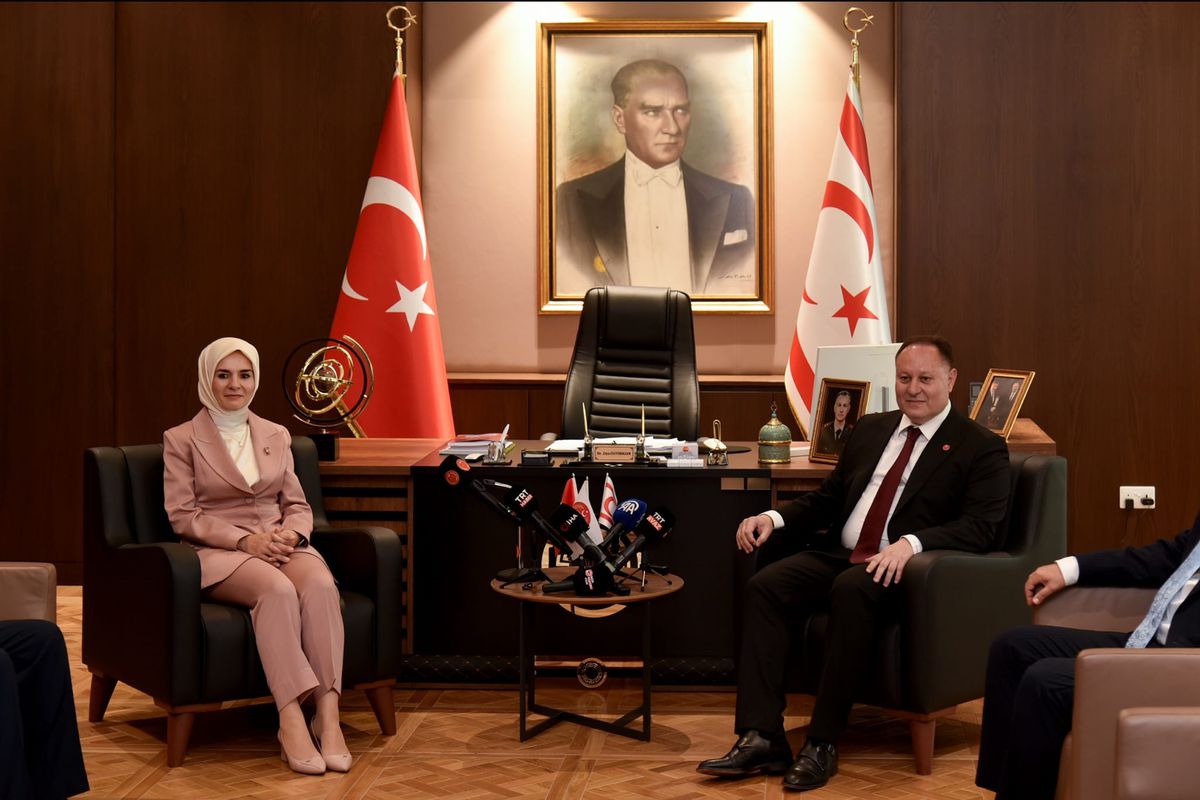 KKTC Cumhuriyet Meclisi Başkanı Öztürkler, Bakan Göktaş'ı kabul etti