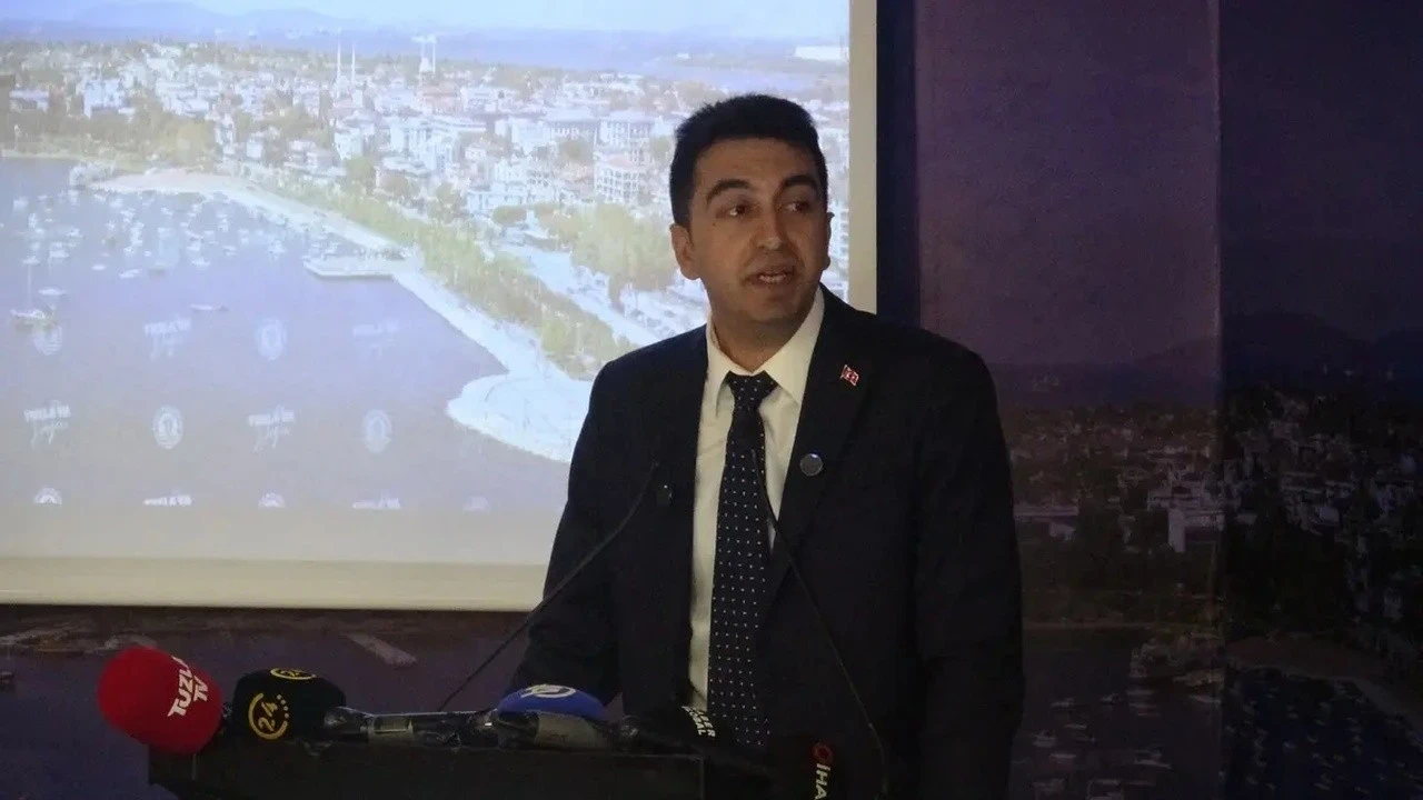 CHP'li başkandan partisine ağır eleştiri: İBB'yi topa tuttu! "Bu karar 30 bin kişiyi vurur"