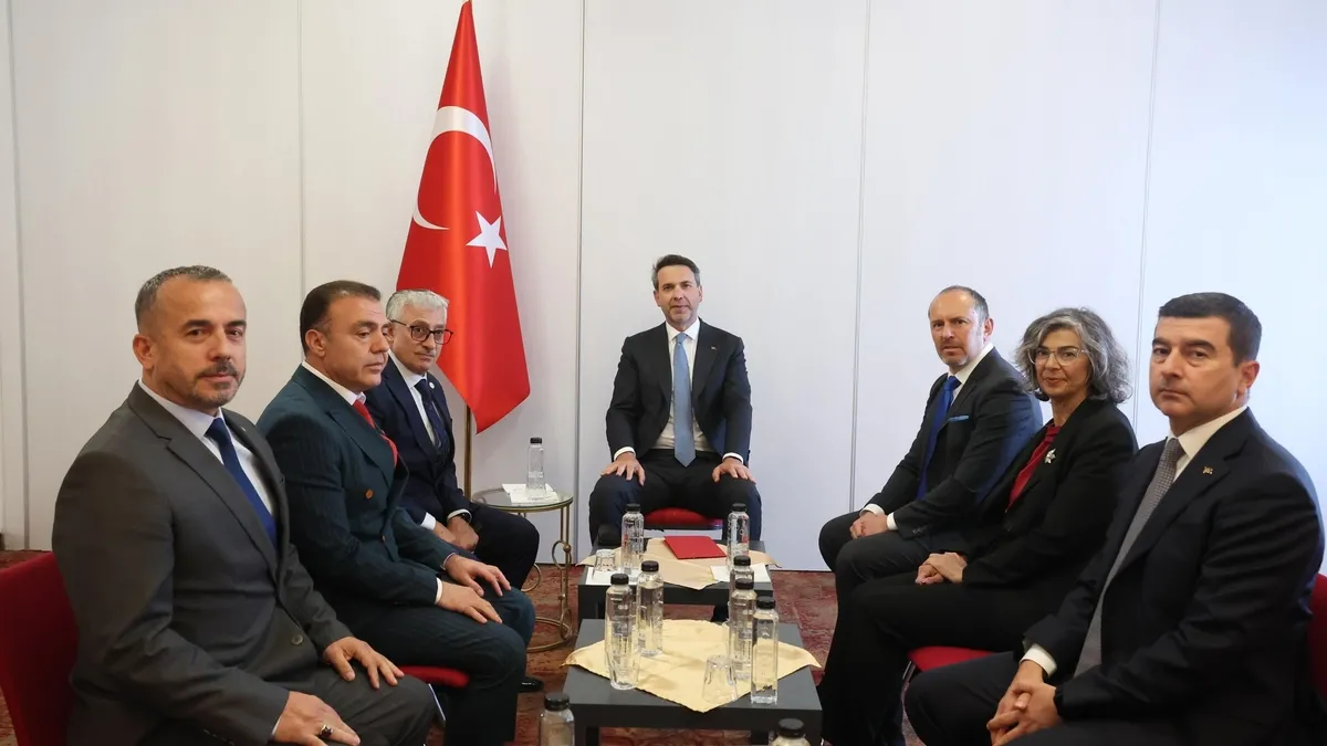 Bakan Bayraktar, Romanya’da