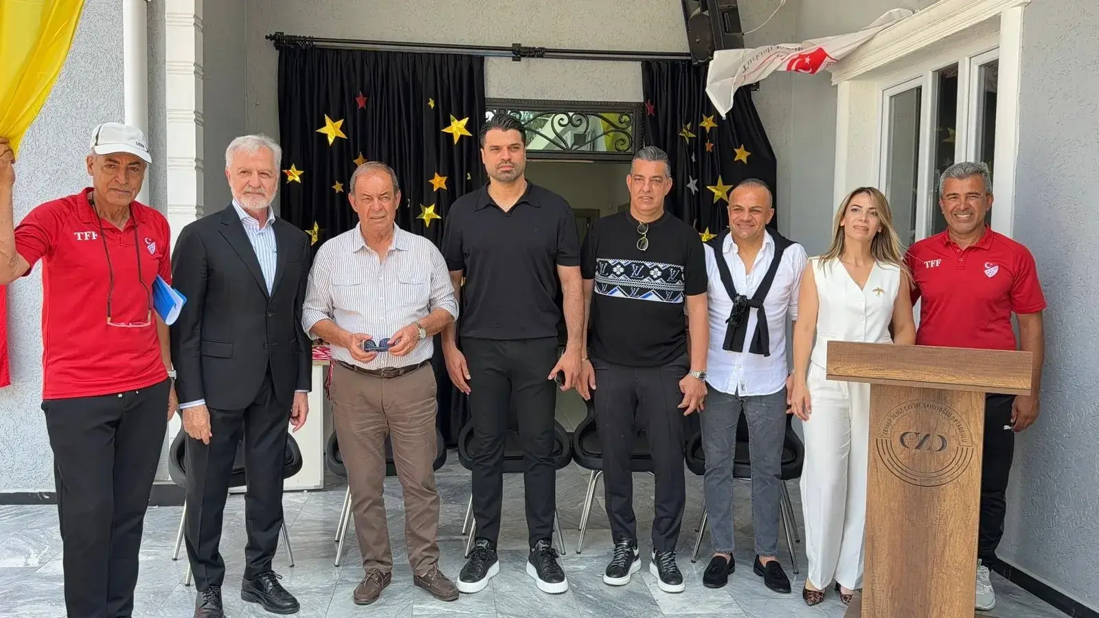 İskenderun’da öğrenciler, eski futbolcu ve teknik direktörlerle buluştu
