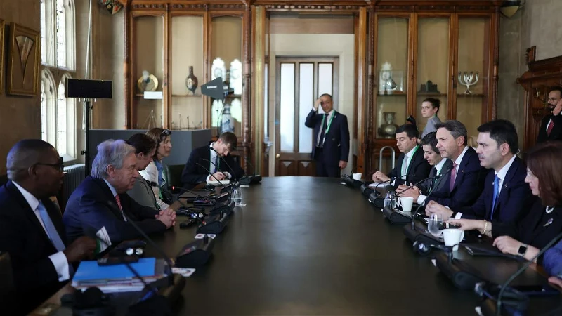 Bakan Bayraktar BM Genel Sekreteri Guterres ile görüştü: Enerji dönüşümü ve hedefler ele alındı