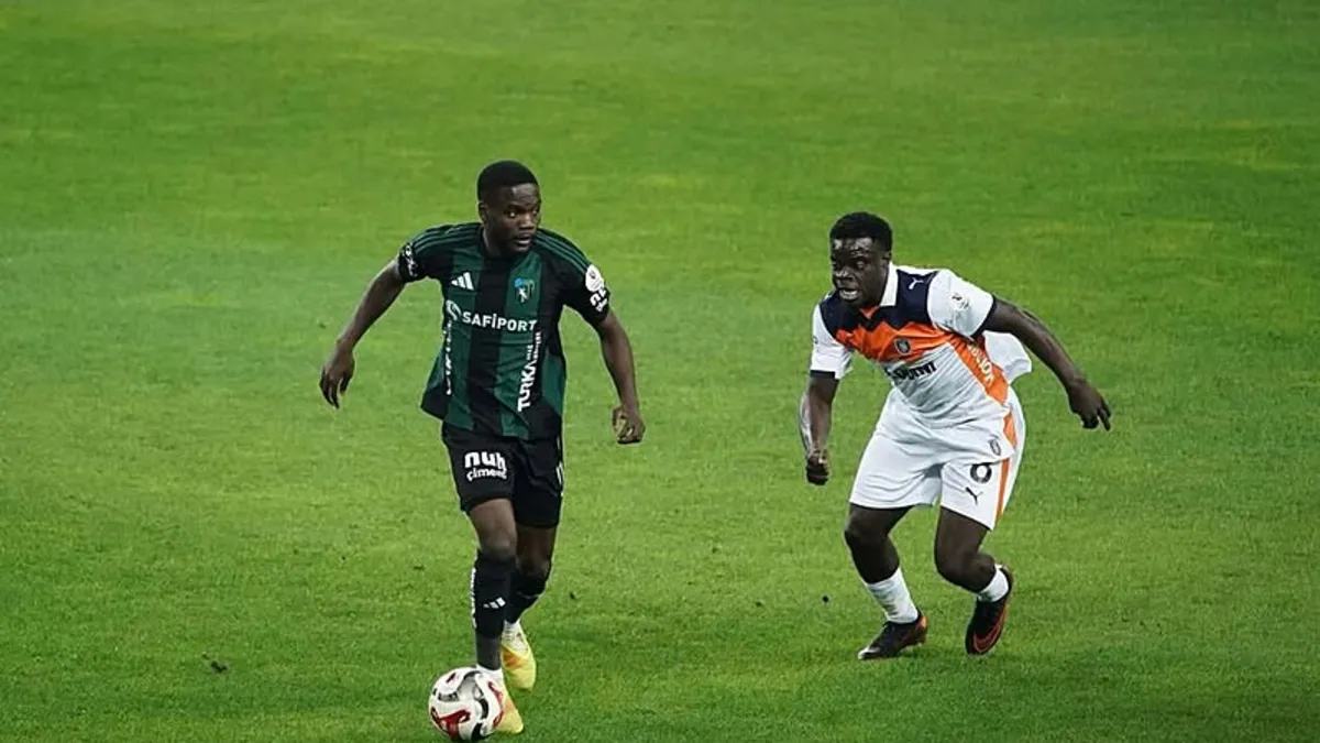 Kocaelispor, Show ile 3 yıllık sözleşme imzaladı
