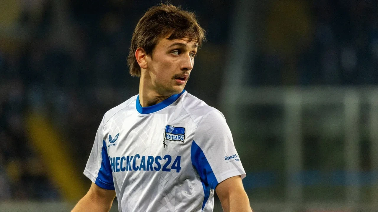Başakşehier Michal Karbownik transferini duyurdu
