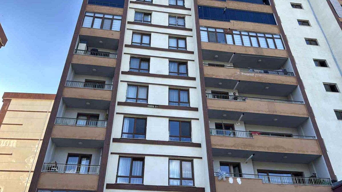 Nevşehir'de 5. kattan düşen 2 yaşındaki çocuk hayatını kaybetti