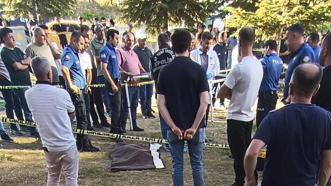 Ambulans 10 yaşındaki çocuğa çarptı! Hayatını kaybetti