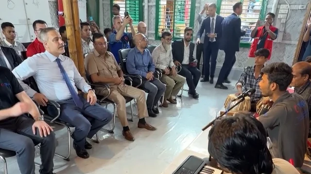 Arakanlılardan Bakan Fidan'a 'Kardan Aydınlık' sürprizi