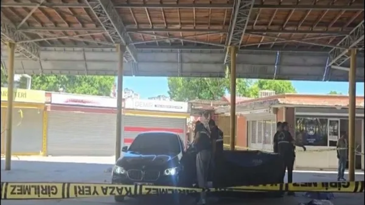 AYDIN'DA YASAK AŞK CİNAYETİNDE YENİ GELİŞME! | Eşini ve yanındakini öldürmüştü: Firari şüpheli Erkan Aslan’ın kuzenlerine gözaltı