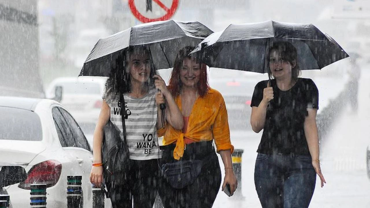 Meteoroloji uyardı: Gök gürültülü sağanak alarmı! İşte il il hava durumu tahminleri