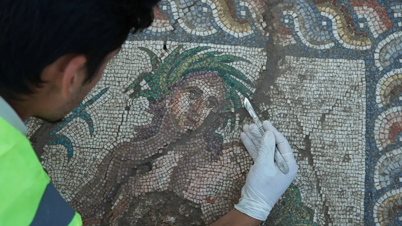 Bakan Ersoy’dan Aspendos müjdesi! Bilimsel açıdan büyük önem taşıyor